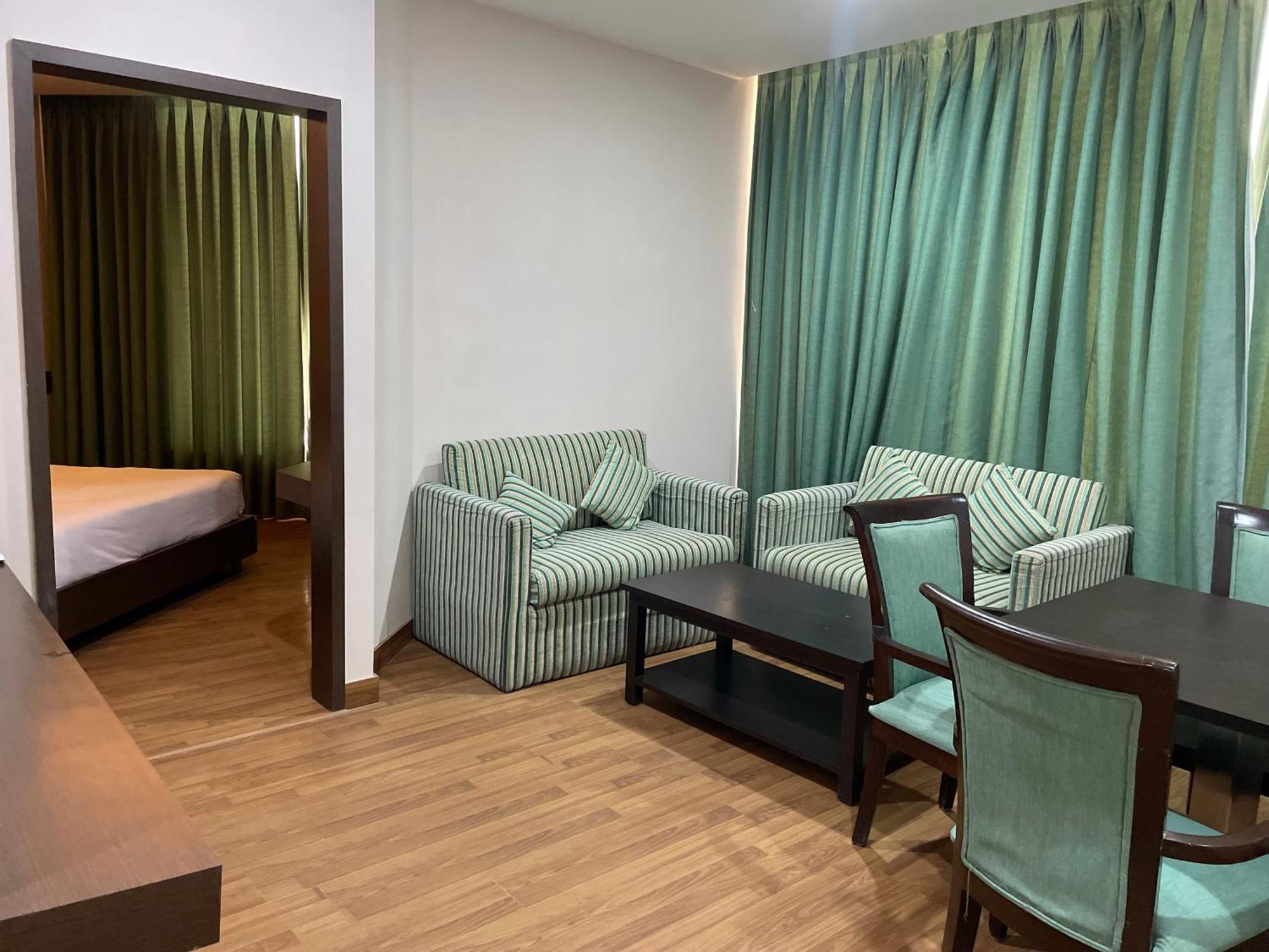 Hotel V Retreat Gurgaon Exterior foto