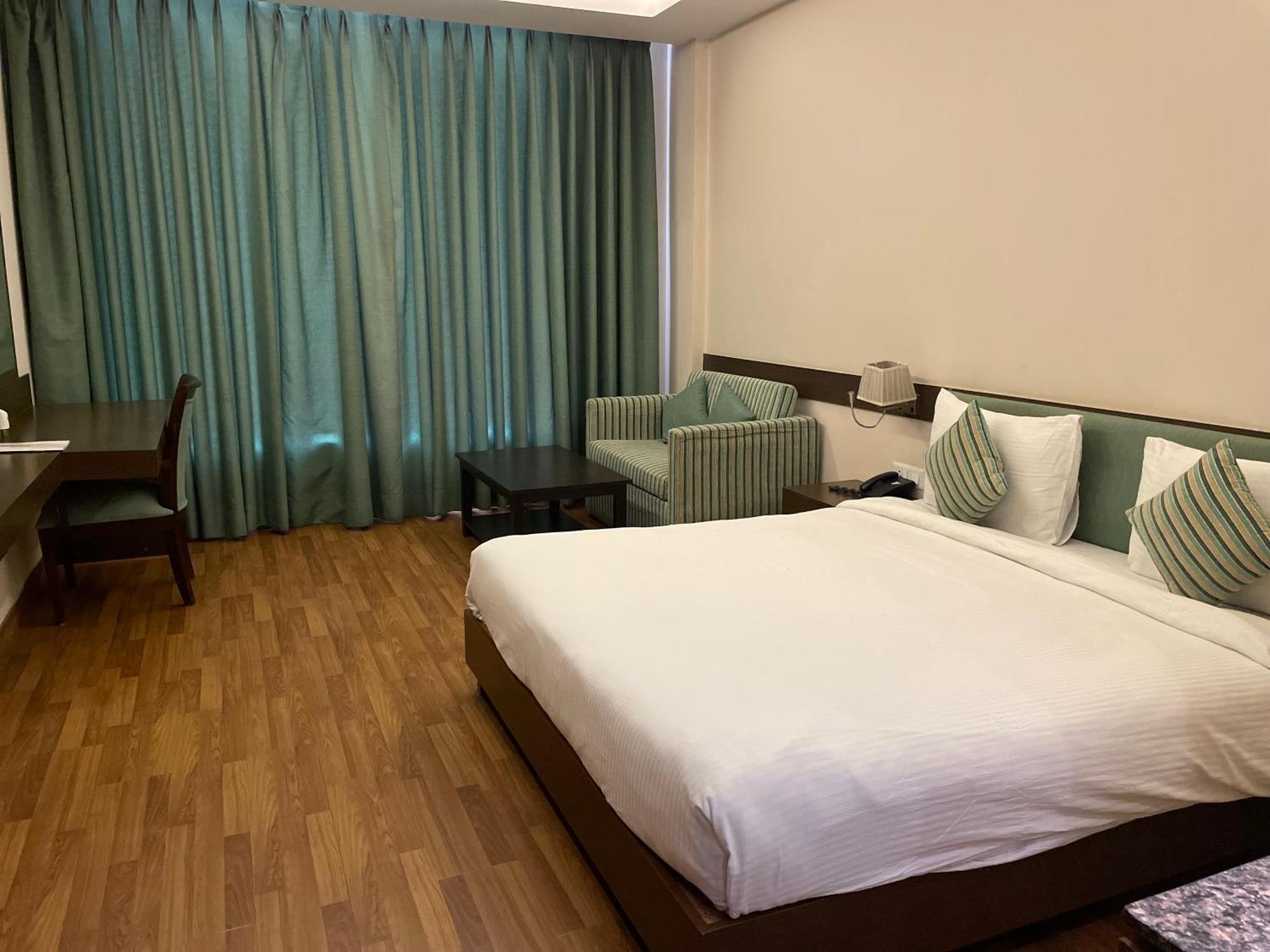 Hotel V Retreat Gurgaon Exterior foto